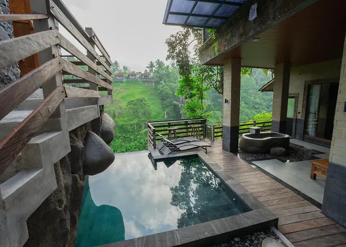 Paras Guest house 4*